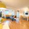 Seaside Cottage with Parking - Worthing