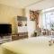 Sunny Serviced Apartment