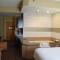 Holiday Inn Express Hotel & Suites Watertown - Thousand Islands, an IHG Hotel - Watertown