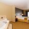 Holiday Inn Express Hotel & Suites Fort Atkinson, an IHG Hotel
