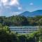 Holiday Inn Asheville East-Blue Ridge Pkwy by IHG