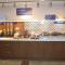 Holiday Inn Express Hotel & Suites Bismarck by IHG
