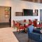 Holiday Inn Express & Suites - Brighton South - US 23, an IHG Hotel - Брайтон