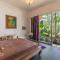 Villa Purple
