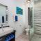 BEACH 5 MIN. WALK-LUXURIOUS MODERN POOL HOME
