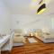 Split Symphony Veranda: Modern, new Apartment (4+1), 5 min walk to ˝Firule˝ SAND BEACH, 12 min walk to CITY CENTER - Split