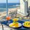 Picturesque 3BR Apt w Balcony & Parking Near Beach by Sea N' Rent - 特拉维夫