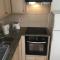 Poolside 2 bedroom apt, Paphos Riviera, Universal area - بافوس