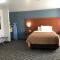 Quality Inn & Suites Watertown Fort Drum - Calcium