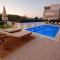Apartments Guc
