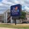 InTown Suites Extended Stay Houston TX - Highway 6 - Houston