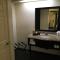 Ramada by Wyndham Ontario - أونتاريو