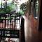 Melrost Airport Bed & Breakfast