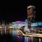 Luxe Ensuite Double Room - AC - Next to Central&CBD - Near Darling Harbour& Chinatown& USYD& UTS
