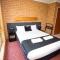 Blue Whale Motor Inn & Apartments