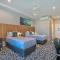 Best Western Plus North Lakes Hotel