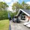 10 person holiday home in Henne