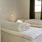 6 person holiday home in Leirvik i Sogn-By Traum