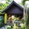 Sanuk Bungalow