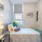 1 Private King Single Bed With En-Suite Bathroom In Sydney CBD Near Train UTS DarlingHar&ICC&C hinatown - ROOM ONLY