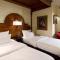 KINGs Hotel First