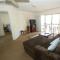 The Esplanade Riverview Holiday Apartments