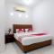 SUPER OYO 356 Titipapan Residence - Medan