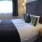 Falcon Hotel