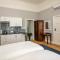 Victorian Square Guesthouse - Graaff-Reinet