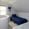 2br Empire Avenue WALK to Lifts and Main St - No Car Required!