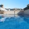 NEW! Málaga Suite with pool and parking in the center!