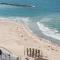Picturesque 3BR Apt w Balcony & Parking Near Beach by Sea N' Rent - 特拉维夫