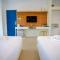 Chill House at Naiyang