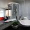 Hotel Suites 108