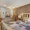 315 Woodbridge Condo