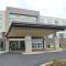 Holiday Inn Express & Suites - Charlotte NE - University Area by IHG - تشارلوت