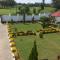 RoseVilla Hotel