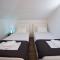 Seaview Rooms
