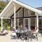 7 Bedroom Cozy Home In Sydals