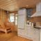 Lovely Home In Hadsund With Kitchen - Helberskov