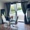 Suite luxe vue sur piscine et parc - ميراماس