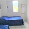 APARTAMENTO COM PISCINA E CHURRASQUEIRA EM UBATUBA - 乌巴图巴