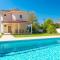 Villa Atlantis