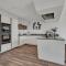 7 Waterstone House - Luxury Apartment Overlooking South Beach, Tenby