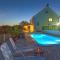 Luxury Villa Paloma Blanca with Heated Pool - Lovreć
