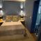 ZIGZAG HOSTEL