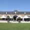 Les Ormes Domaine et Resort - 埃皮尼亚克