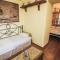 Ellis Full Guest House