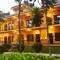 KC's Home - Sauraha