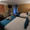 Kennedy Drive Boutique Motel - Close To City Centre & Airport